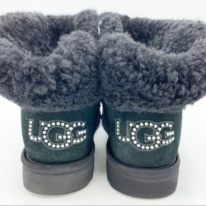 UGG‎ WOMEN'S CLASSIC Short Black BLING MINI CRYSTAL 7